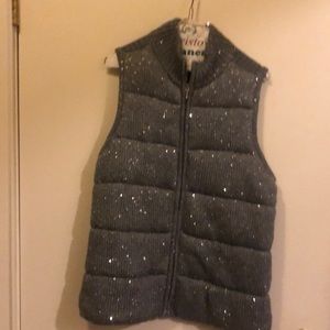 Chico’s never worn silver knit vest with sequins.